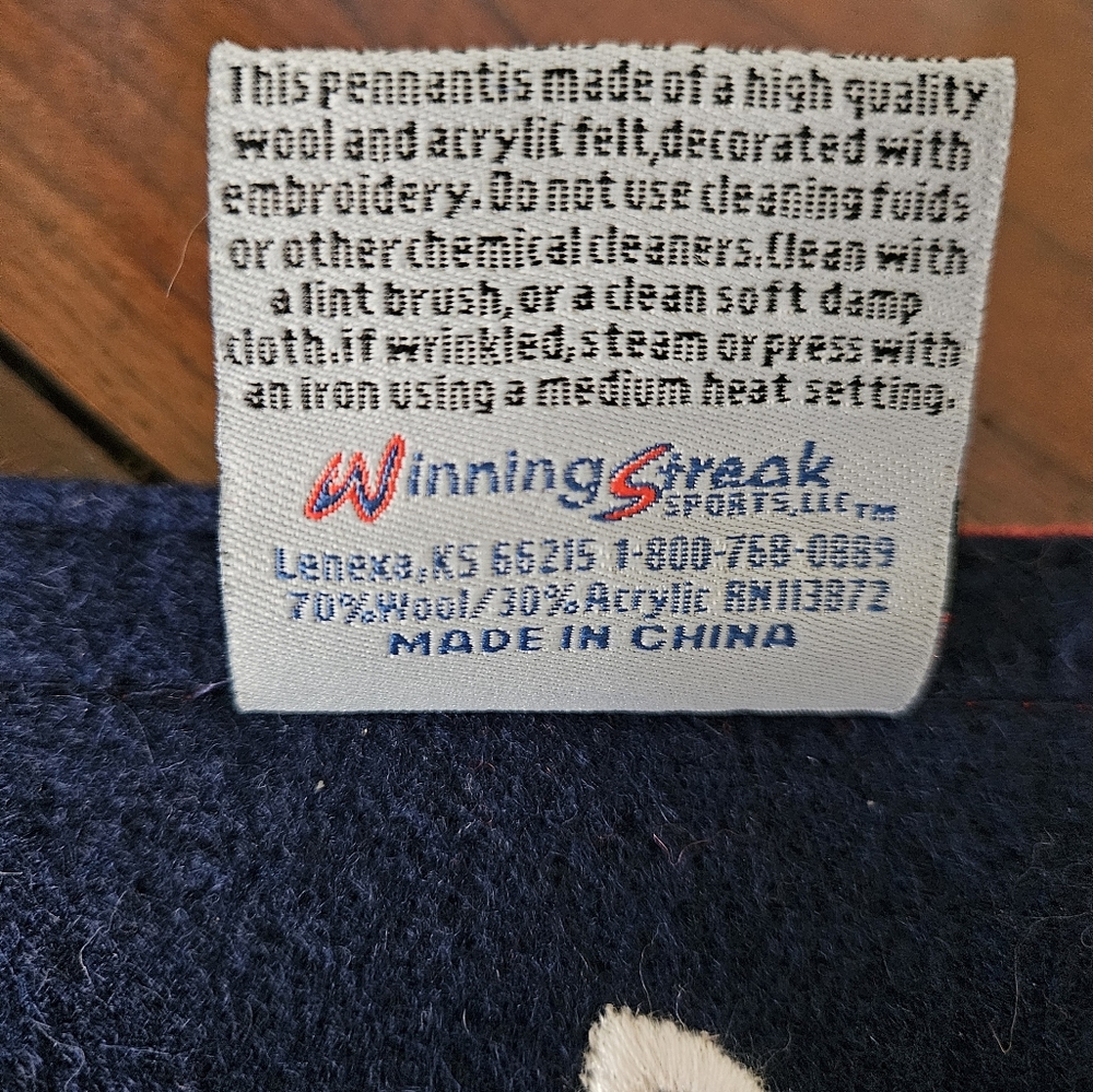 Boston Red Sox Large Wool Penant - Picture 7 of 7